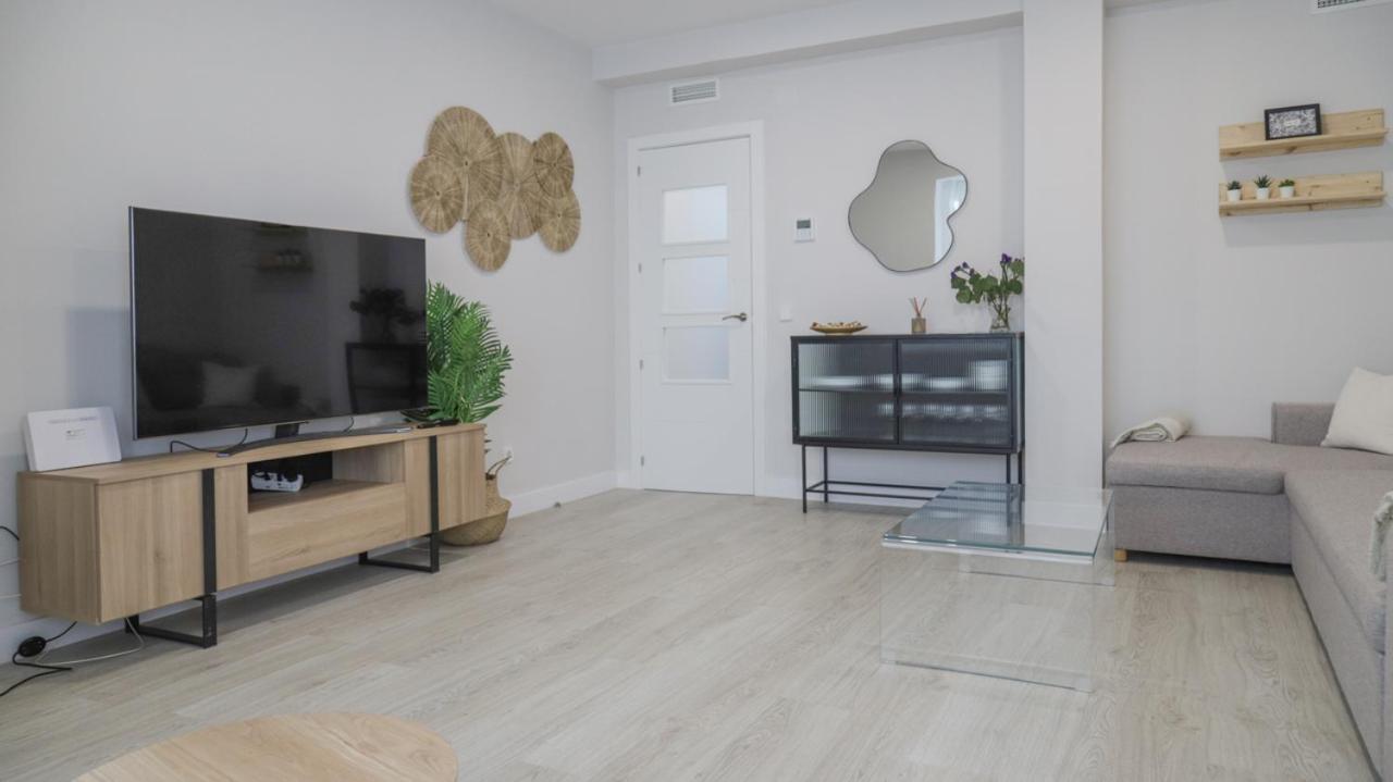 Castellana - Pza.castilla Apartamento Madrid